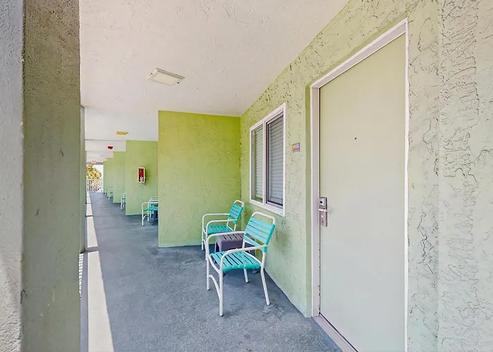 Hotel Pelican Pointe